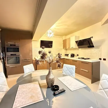 Luxury View شقة *